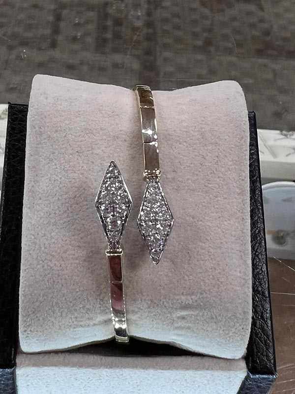 diamond bracelet at morande jewelers